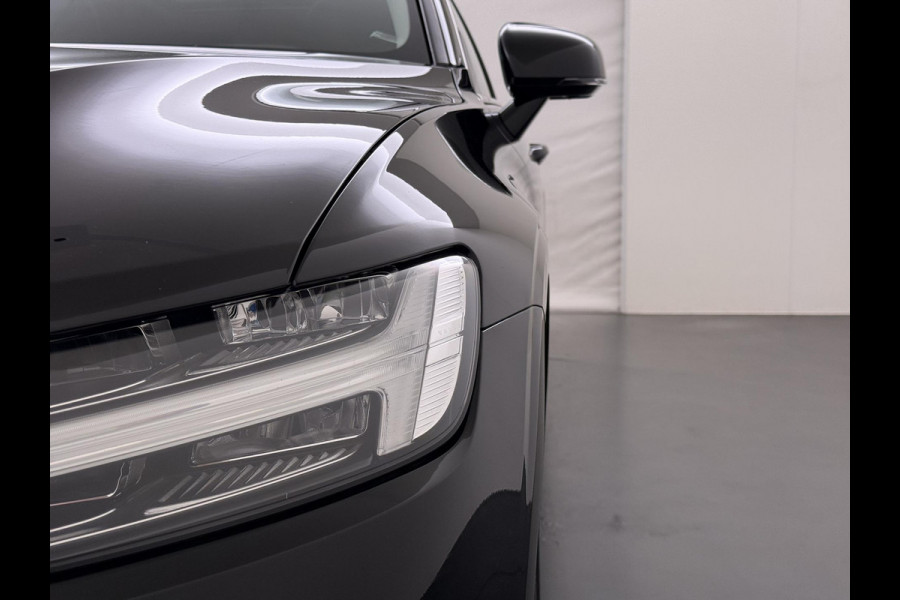 Volvo V60 2.0 T5 Inscription VOLVO DEALER ONDERHOUDEN | FULL OPTIONS| BOWERS & WILKINS| ELEK. TREKHAAK| PANO| STOELVENTILATIE| HUD| ACHTERBANK VERWARMD| ORIG. NL NAP|