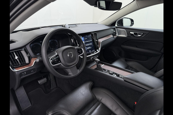 Volvo V60 2.0 T5 Inscription VOLVO DEALER ONDERHOUDEN | FULL OPTIONS| BOWERS & WILKINS| ELEK. TREKHAAK| PANO| STOELVENTILATIE| HUD| ACHTERBANK VERWARMD| ORIG. NL NAP|