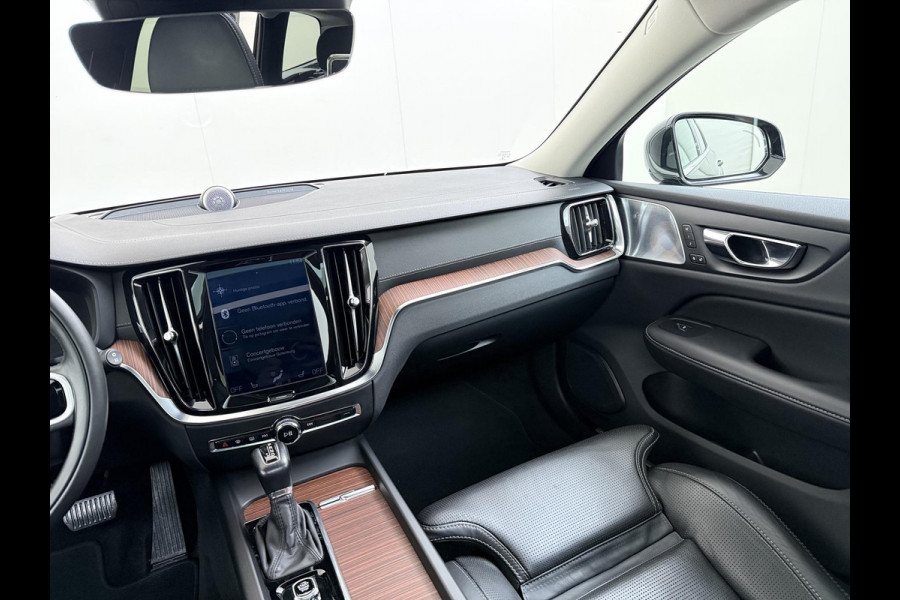 Volvo V60 2.0 T5 Inscription VOLVO DEALER ONDERHOUDEN | FULL OPTIONS| BOWERS & WILKINS| ELEK. TREKHAAK| PANO| STOELVENTILATIE| HUD| ACHTERBANK VERWARMD| ORIG. NL NAP|