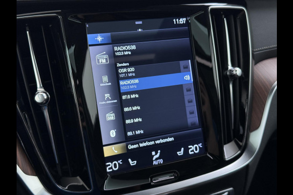 Volvo V60 2.0 T5 Inscription VOLVO DEALER ONDERHOUDEN | FULL OPTIONS| BOWERS & WILKINS| ELEK. TREKHAAK| PANO| STOELVENTILATIE| HUD| ACHTERBANK VERWARMD| ORIG. NL NAP|