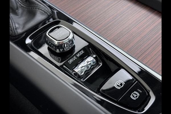 Volvo V60 2.0 T5 Inscription VOLVO DEALER ONDERHOUDEN | FULL OPTIONS| BOWERS & WILKINS| ELEK. TREKHAAK| PANO| STOELVENTILATIE| HUD| ACHTERBANK VERWARMD| ORIG. NL NAP|