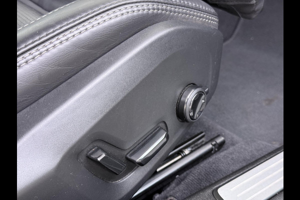 Volvo V60 2.0 T5 Inscription VOLVO DEALER ONDERHOUDEN | FULL OPTIONS| BOWERS & WILKINS| ELEK. TREKHAAK| PANO| STOELVENTILATIE| HUD| ACHTERBANK VERWARMD| ORIG. NL NAP|