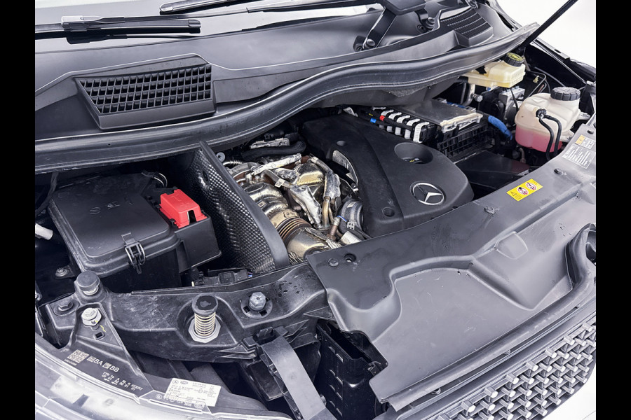 Mercedes-Benz V-Klasse 250d 4-MATIC DC Extra Lang AMG-line Trekhaak 2000kg Dubbele Cabine Leder
