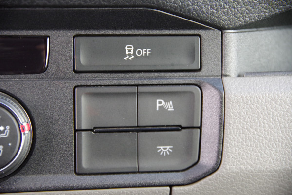 MAN TGE 3.140 35 2.0 L3H3(L2H2) 3-ZITS, AUT. TREKHAAK, LEDER, CAMERA, NAVI, GEVEERDE STOEL, CRUISE, AIRCO