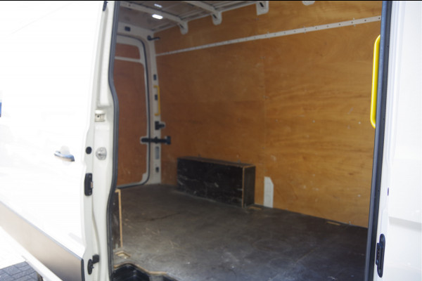 MAN TGE 3.140 35 2.0 L3H3(L2H2) 3-ZITS, AUT. TREKHAAK, LEDER, CAMERA, NAVI, GEVEERDE STOEL, CRUISE, AIRCO