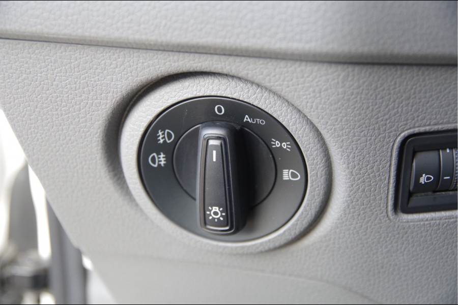 MAN TGE 3.140 35 2.0 L3H3(L2H2) 3-ZITS, AUT. TREKHAAK, LEDER, CAMERA, NAVI, GEVEERDE STOEL, CRUISE, AIRCO