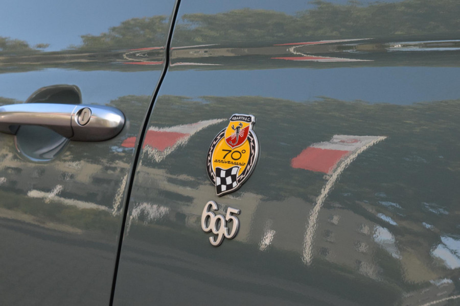 Fiat 500 1.4 T-Jet 180pk Abarth|70th Anniversary|1 van 1949