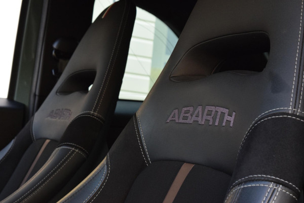 Fiat 500 1.4 T-Jet 180pk Abarth|70th Anniversary|1 van 1949