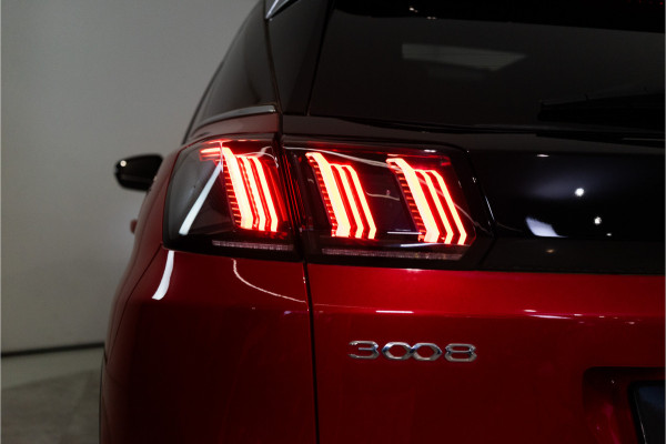 Peugeot 3008 1.6 HYbrid 225 GT 225 PK | Plug-in Hybrid | Panoramadak | ACC | Rouge Ultimate | Sfeer | VOL! 12 MND Garantie