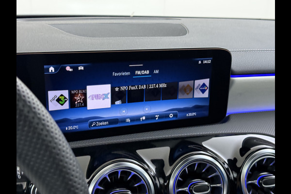 Mercedes-Benz CLA-Klasse CLA 250 e AMG line | Panorama Multibeam HUD Keyless Dodehoek