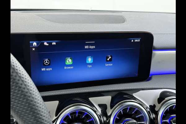 Mercedes-Benz CLA-Klasse CLA 250 e AMG line | Panorama Multibeam HUD Keyless Dodehoek