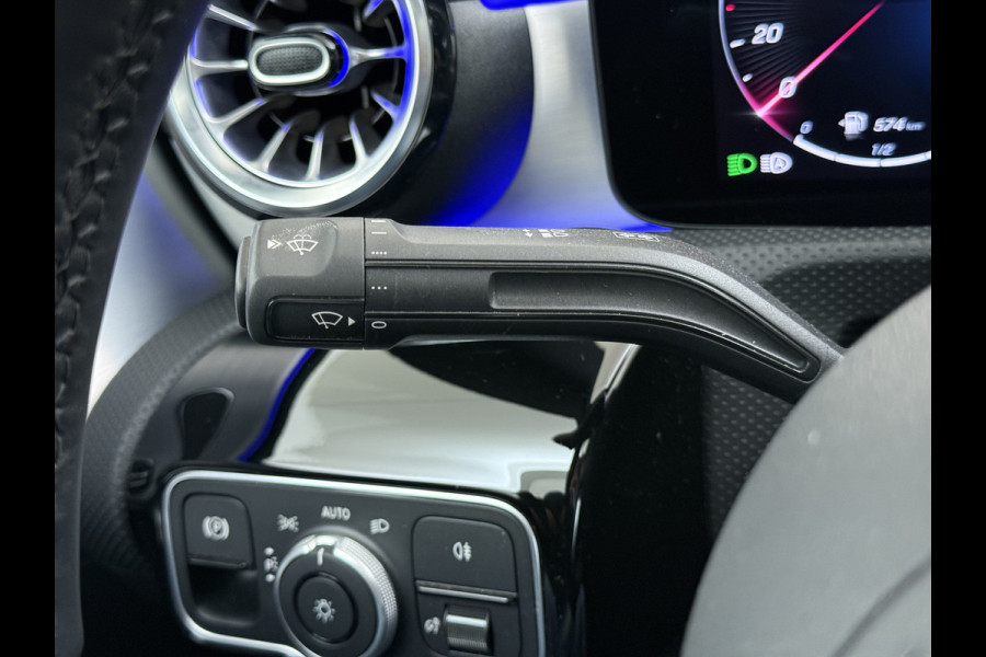 Mercedes-Benz CLA-Klasse CLA 250 e AMG line | Panorama Multibeam HUD Keyless Dodehoek