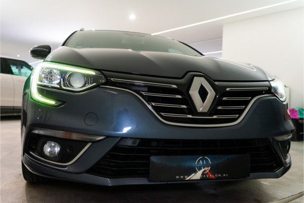 Renault Mégane Estate 1.3 TCe Bose 141PK NL AUTO+NAP | Trekhaak | Camera&Aut. Inparkeren | Blind Spot | Titanium Grey