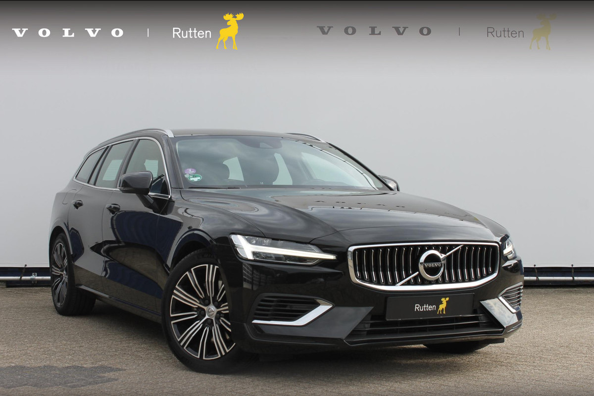 Volvo V60 T6 340PK Automaat Recharge AWD Business Pro Road Sign Information / Adaptieve Cruise Control / 18" lichtmetalen velgen / Stoelverwarming / Stuurwielverwarming /