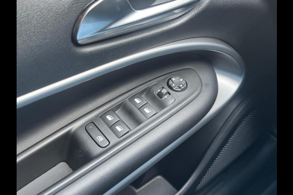 Jeep Avenger 1.2 e-Hybrid Altitude | Elektrische a-klep | Adaptive cruise | Camera | Prijs is rijklaar