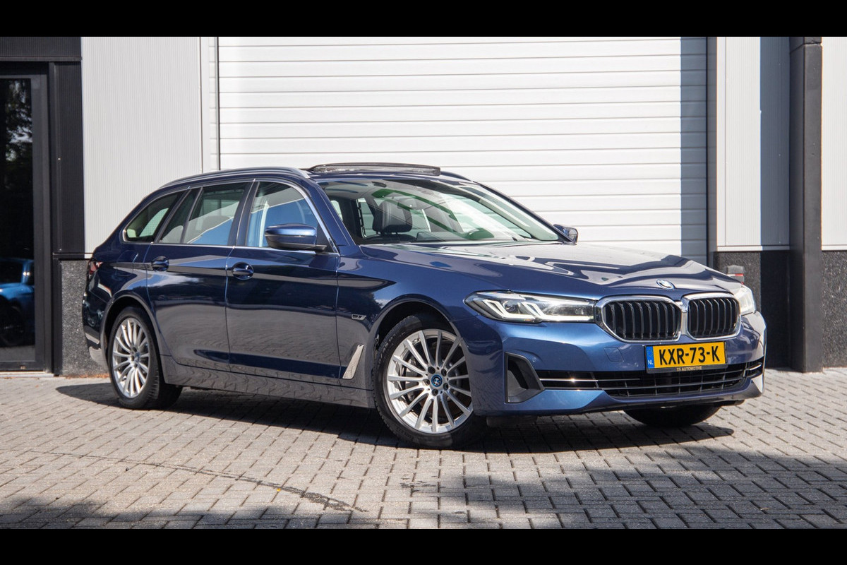 BMW 5 Serie Touring 530e High Executive / SOH 89% / Pano / Keyless / Gordijnen