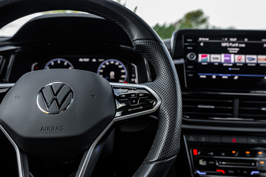 Volkswagen T-Roc 1.5 TSI R-Line Pano/Matrix/Camera/Keyless/ACC