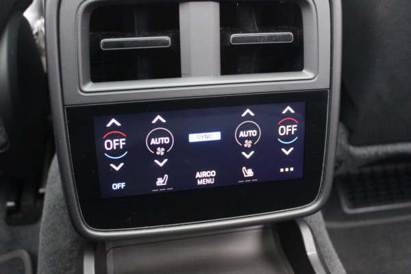Porsche Taycan Turbo 93 kWh / Panoramadak / 360Camera / Head-up / Burmester / Luchtvering / 20'' / InnoDrive / Sportchrono+Design / Keyless / Adaptieve Stoelen / Dodehoek / DAB / Warmtepomp