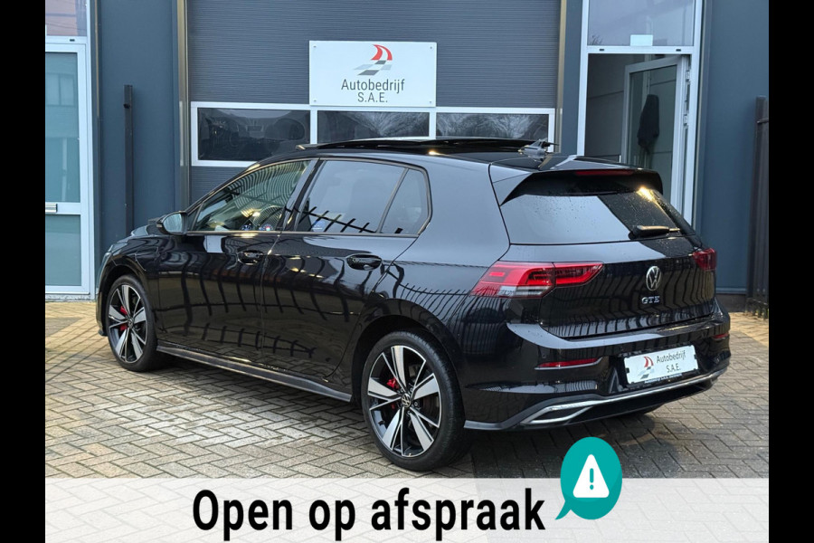 Volkswagen Golf 1.4 eHybrid GTE 245 pk IQ LIGHT PANO SFEER CARPLAY !