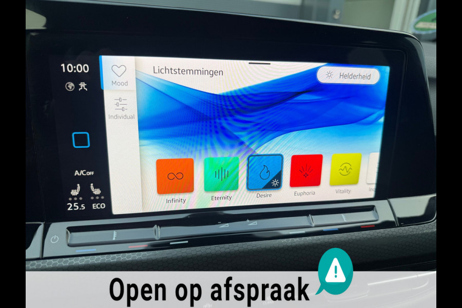 Volkswagen Golf 1.4 eHybrid GTE 245 pk IQ LIGHT PANO SFEER CARPLAY !
