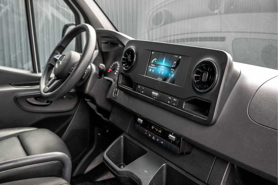 Mercedes-Benz Sprinter 317 CDI L2H2 | Automaat | 3-Zits | Camera | Carplay | Mbux | Climatronic | Trekhaak