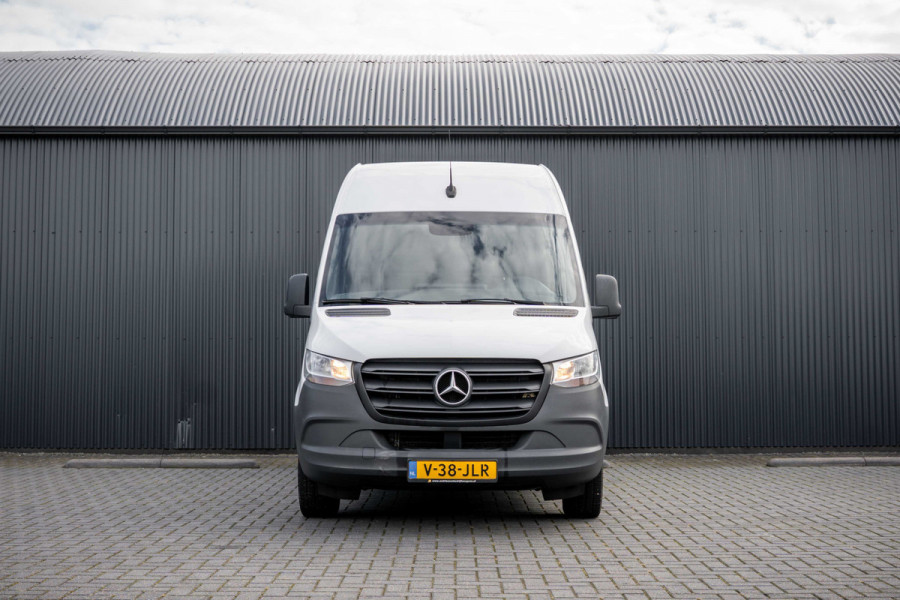Mercedes-Benz Sprinter 317 CDI L2H2 | Automaat | 3-Zits | Camera | Carplay | Mbux | Climatronic | Trekhaak