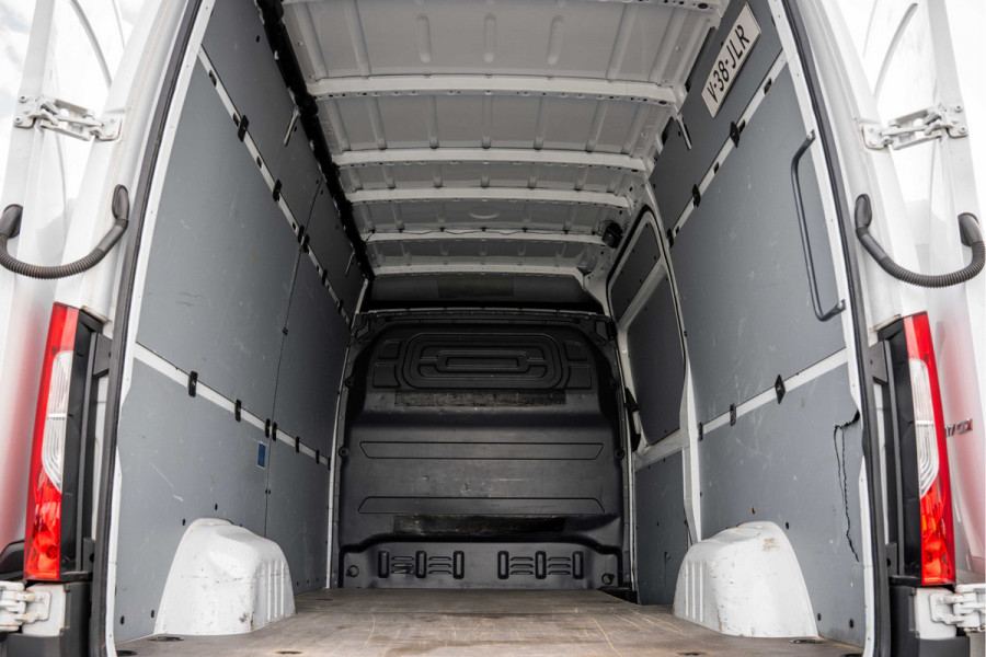 Mercedes-Benz Sprinter 317 CDI L2H2 | Automaat | 3-Zits | Camera | Carplay | Mbux | Climatronic | Trekhaak