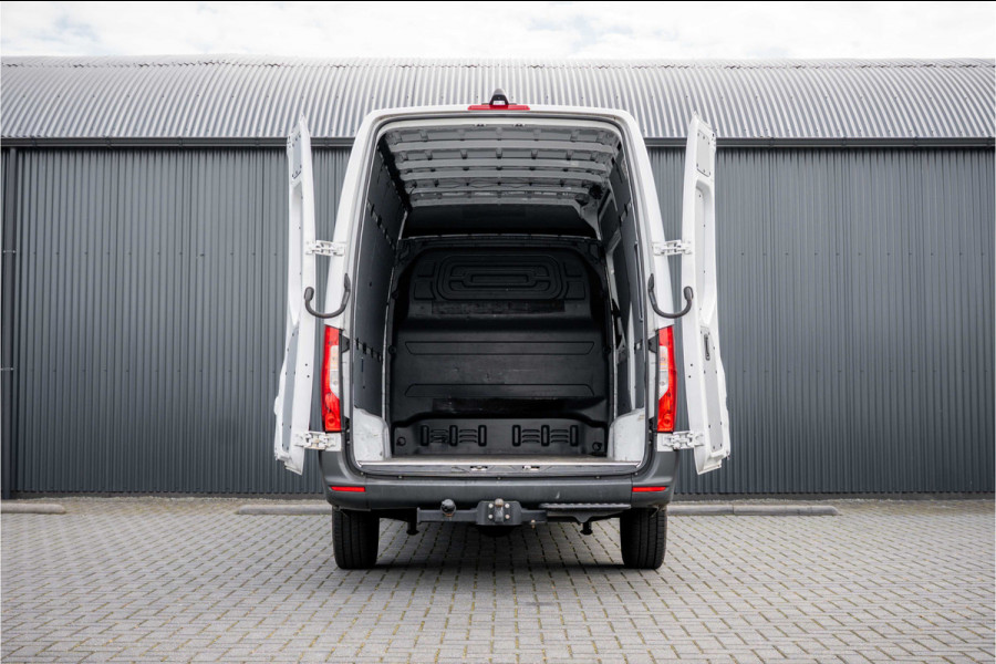 Mercedes-Benz Sprinter 317 CDI L2H2 | Automaat | 3-Zits | Camera | Carplay | Mbux | Climatronic | Trekhaak
