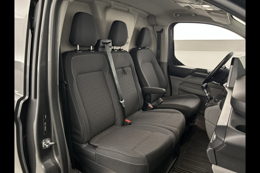 Ford Transit Custom 320 2.0 TDCI 150pk L2H1 Limited trekhaak/carplay/Cruise/Stoelv