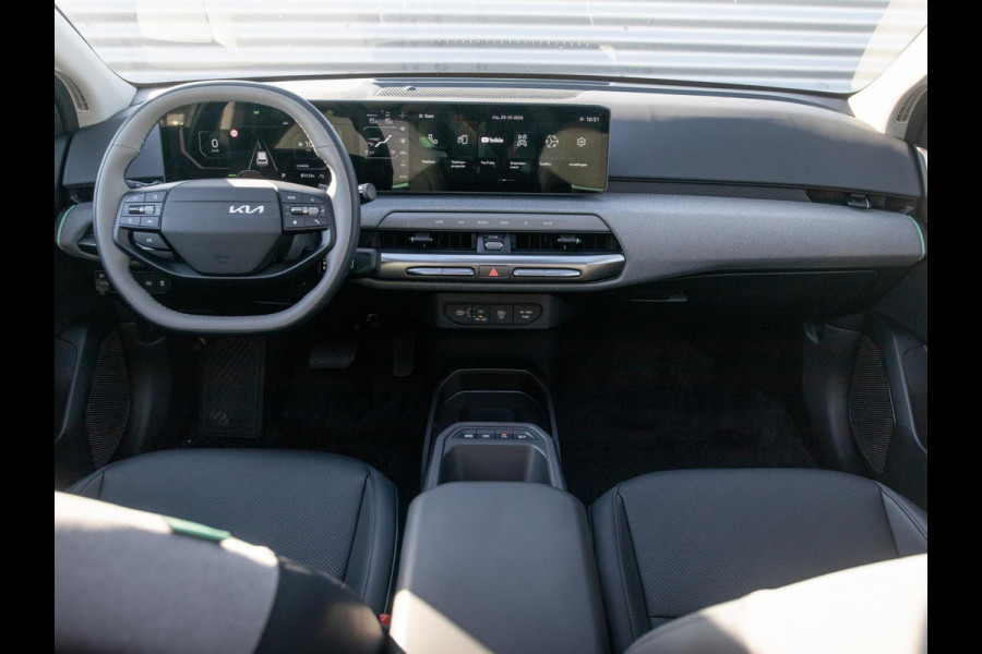 Kia EV4 Plus Advanced 81.4 kWh | Direct leverbaar! | Panodak | Navi. | Clima. | Adapt. Cruise. | Stoel&Stuur Verwarming | Dodehoekassistentie | Harman Kardon