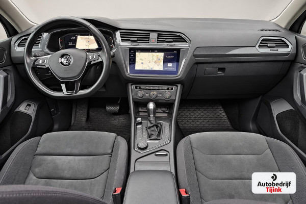 Volkswagen Tiguan 2.0 TSI 4MOTION Highline | Automaat | Pano | LED | Navi | App-connect | Camera | All-seasons | Elek. achterklep | Park Assist |