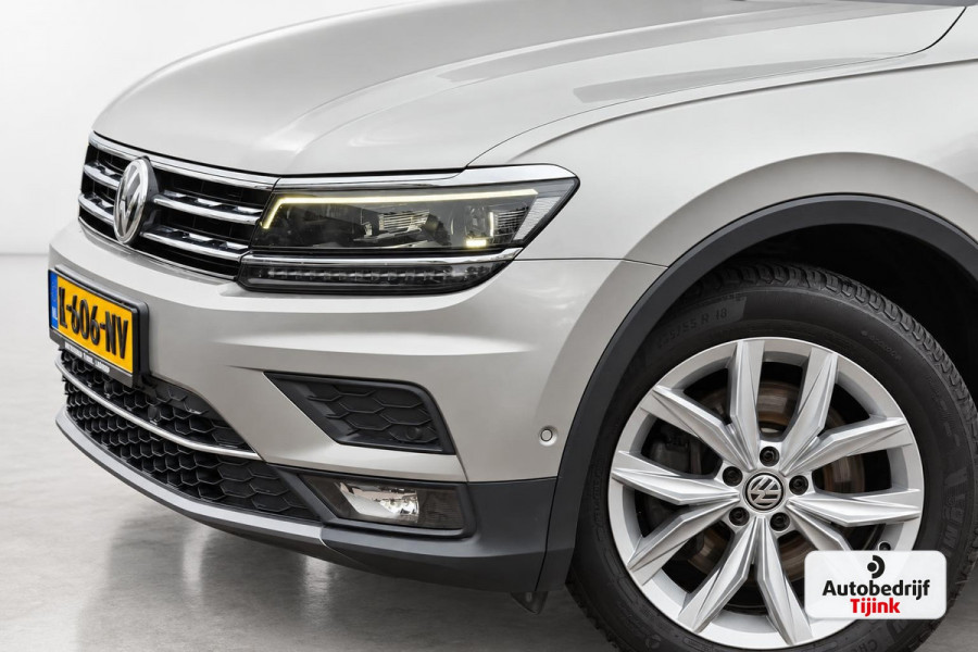 Volkswagen Tiguan 2.0 TSI 4MOTION Highline | Automaat | Pano | LED | Navi | App-connect | Camera | All-seasons | Elek. achterklep | Park Assist |
