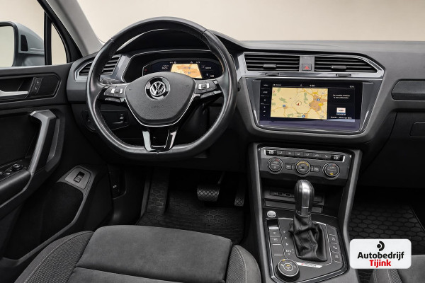 Volkswagen Tiguan 2.0 TSI 4MOTION Highline | Automaat | Pano | LED | Navi | App-connect | Camera | All-seasons | Elek. achterklep | Park Assist |