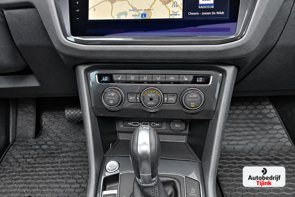 Volkswagen Tiguan 2.0 TSI 4MOTION Highline | Automaat | Pano | LED | Navi | App-connect | Camera | All-seasons | Elek. achterklep | Park Assist |