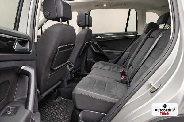 Volkswagen Tiguan 2.0 TSI 4MOTION Highline | Automaat | Pano | LED | Navi | App-connect | Camera | All-seasons | Elek. achterklep | Park Assist |