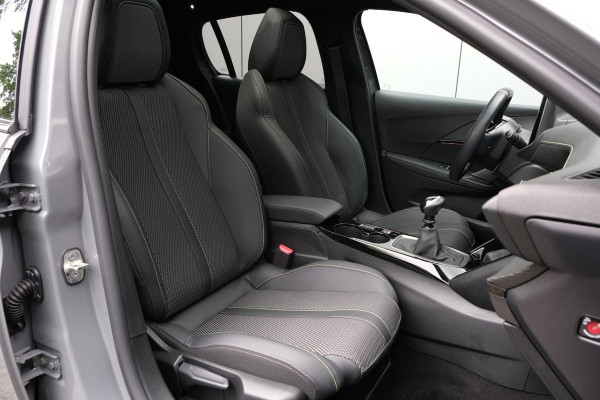 Peugeot GT 1.2 PureTech 100 GT Nardo Grey *PANORAMADAK* Apple Carplay * 360° Camera/MirrorScreen