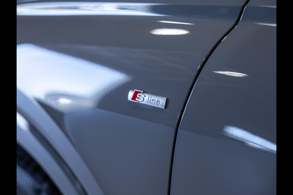 Audi Q4 e-tron 40 Launch edition S Competition 77 kWh SOH 94% / 204pk / Panorama dak / Warmtepomp / Sonos / Adaptieve dempers /