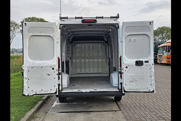 Citroën Jumper 2.2 BlueHDi 120 L2H2 3.3t Cruise control, Airco, Navi, Camera, Dodehoek detectie, Imperiaal, Trap