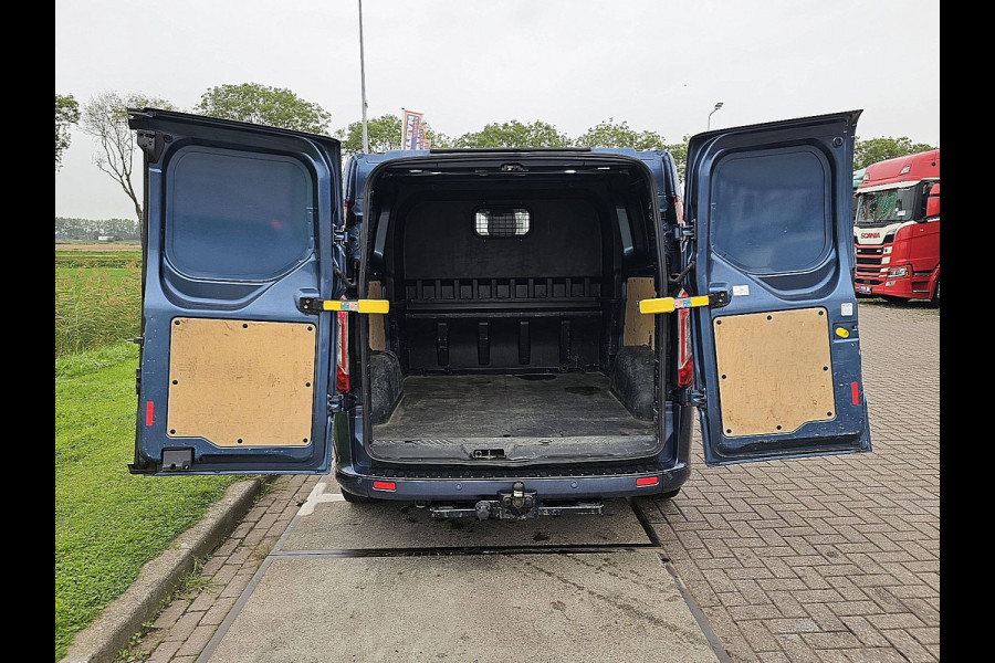 Ford Transit Custom 310 2.0 TDCI L2H1 Sport DC Cruise contol, Airco, Pdc, Carplay, Navi, Camera, Stoelverwarming, Trekhaak, Velgen, 170Pk