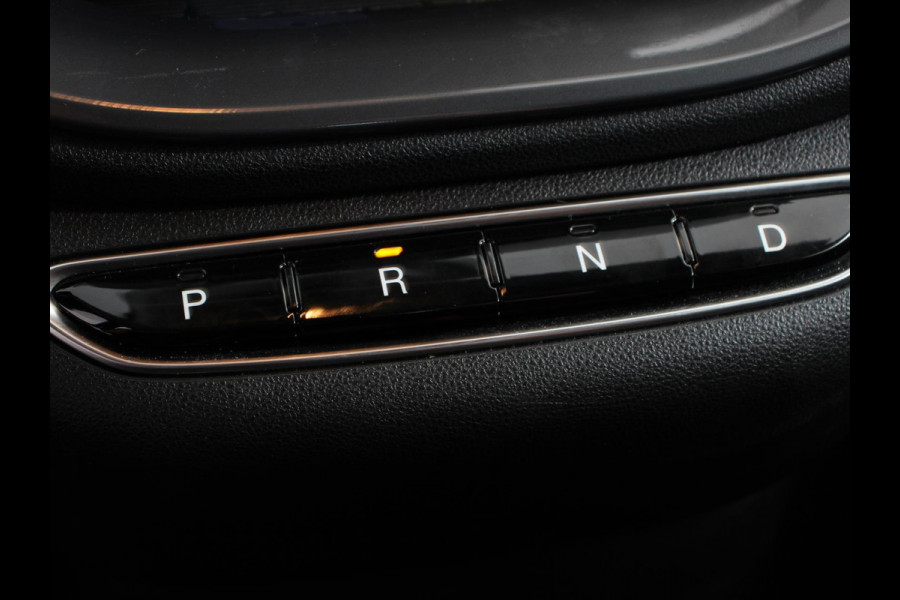 Fiat 500E Berline 42 kWh Automaat Climate control Cruise control Achteruitrijcamera Led Navigatie Apple Carplay/ Android Auto Lichtmetalen velgen Stoelverwarming