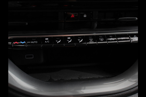 Fiat 500E Berline 42 kWh Automaat Climate control Cruise control Achteruitrijcamera Led Navigatie Apple Carplay/ Android Auto Lichtmetalen velgen Stoelverwarming