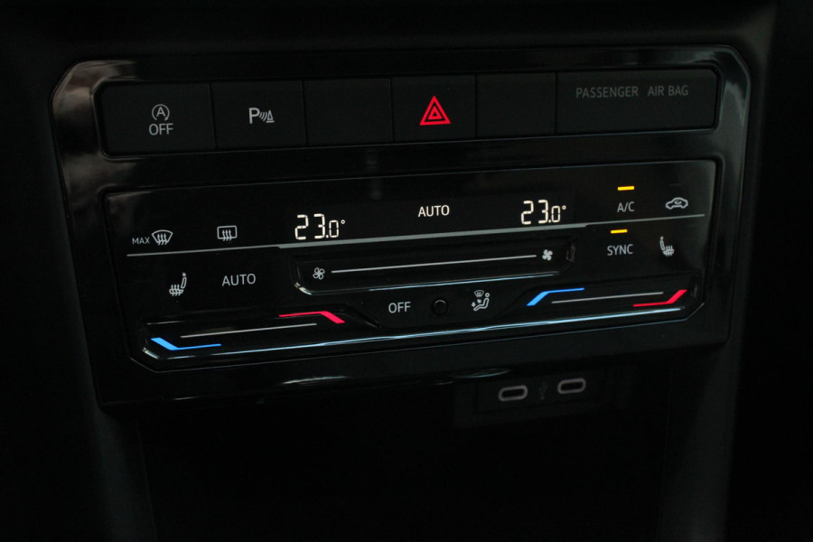 Volkswagen T-Cross 1.0 TSI 110pk DSG Life Navigatie Apple Carplay/Android Auto Adaptieve Cruise Control Camera Parkeersensoren Stoelverwarming Virtual Cockpit Getinte ramen Climatronic Lane Assist