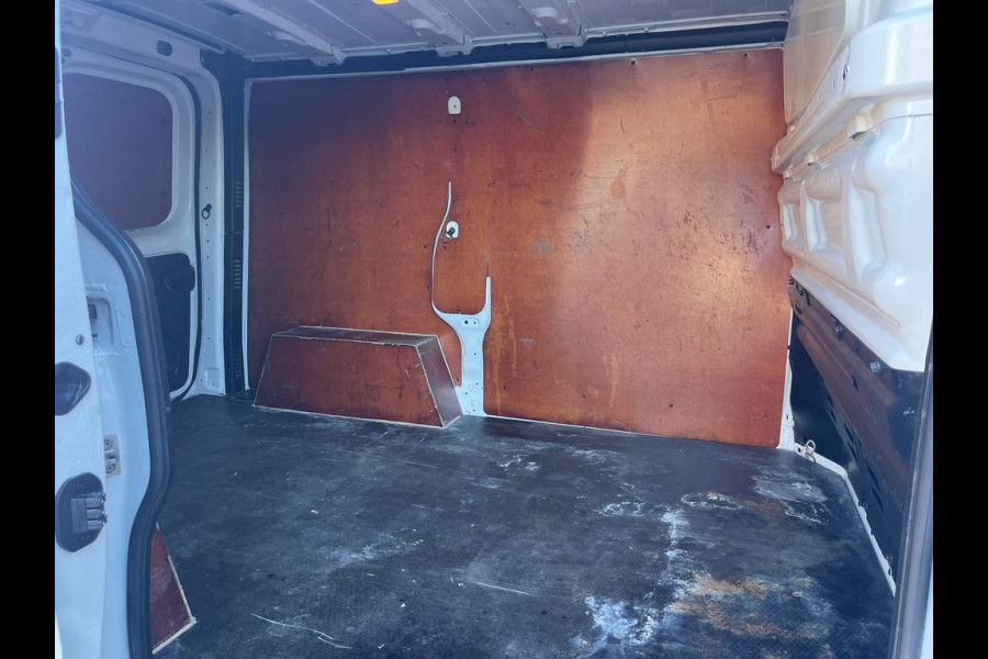 Renault Trafic 2.0 dCi 110pk E6 Générique 3p Lease €219 p/m, Led verlichting, 3 zitplaatsen, Volledig onderhoudshistorie aanwezig