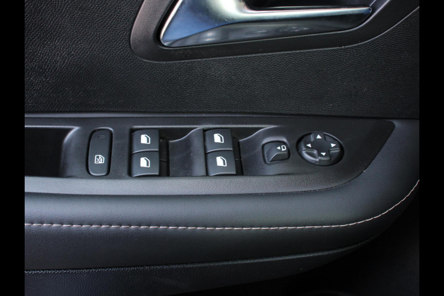 Peugeot 208 1.2 Hybrid 100PK Automaat Allure Navigatie Apple Carplay/Android Auto Airco Camera Parkeer sensoren Cruise Control Lichtmetalen Velgen