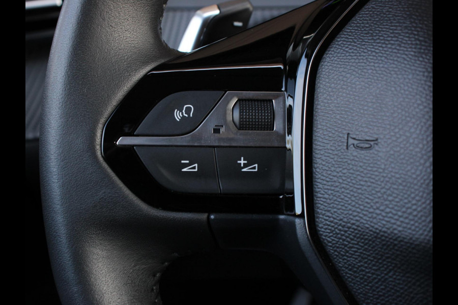 Peugeot 208 1.2 Hybrid 100PK Automaat Allure Navigatie Apple Carplay/Android Auto Airco Camera Parkeer sensoren Cruise Control Lichtmetalen Velgen