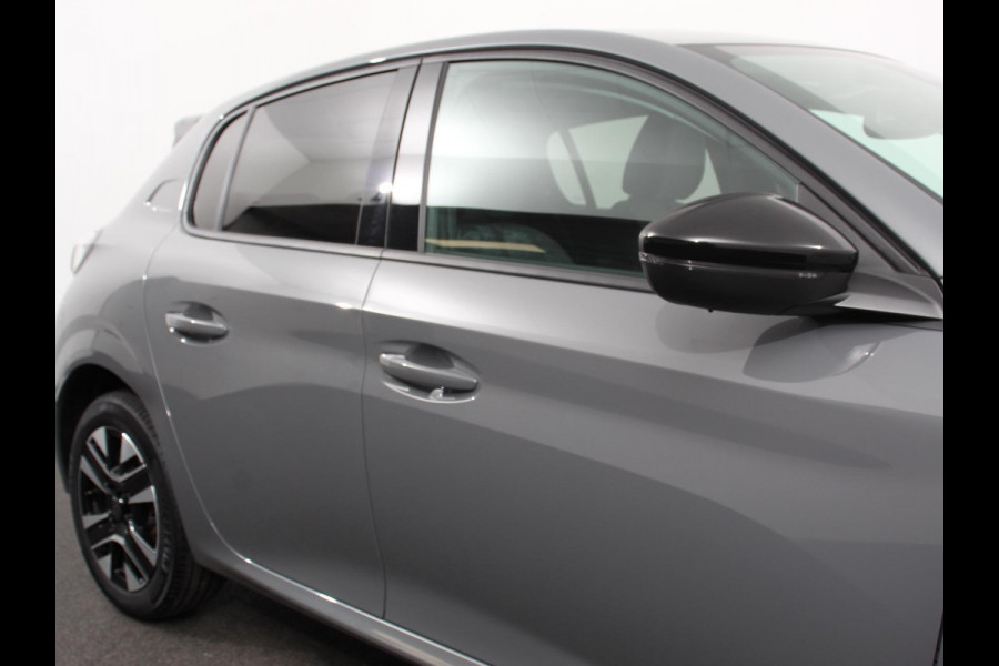 Peugeot 208 1.2 Hybrid 100PK Automaat Allure Navigatie Apple Carplay/Android Auto Airco Camera Parkeer sensoren Cruise Control Lichtmetalen Velgen