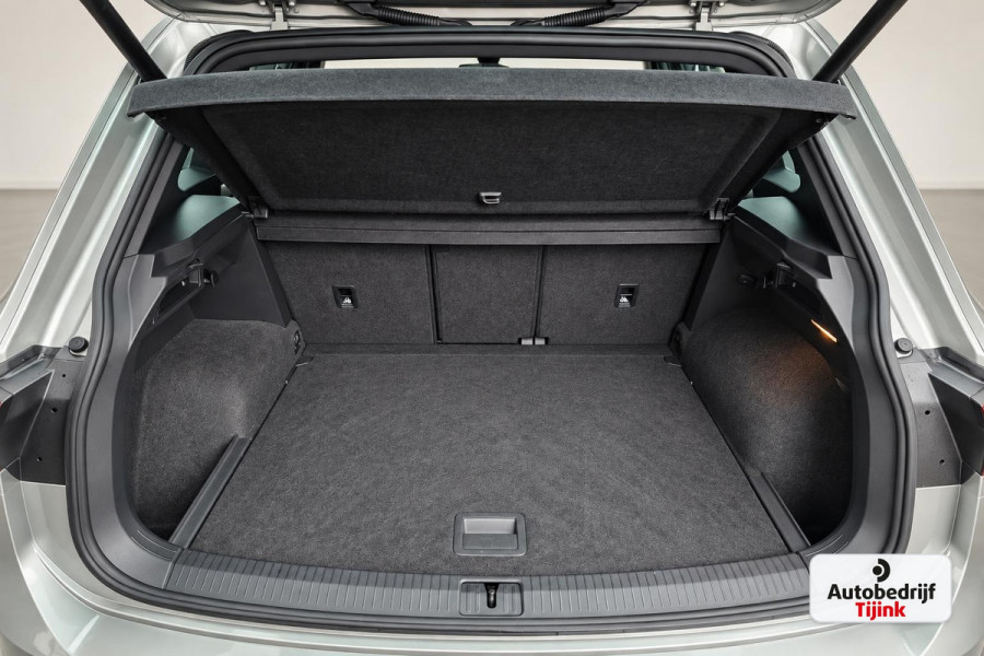 Volkswagen Tiguan 2.0 TSI 4MOTION 220PK R-Line | Pano | HUD | Dynaudio | Leder | Stoelverwarming | 360 camera | Lane/Park/Light Assist |  Vol |