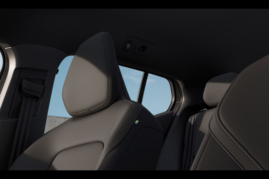 Volvo EX30 Cross Country P5 Long Range Plus Europa 69 kWh Harman Kardon audio/ Digital Key/ Stoelverwarming/ Stuurverwarming/ Elektrisch verstelbare stoelen met geheugen