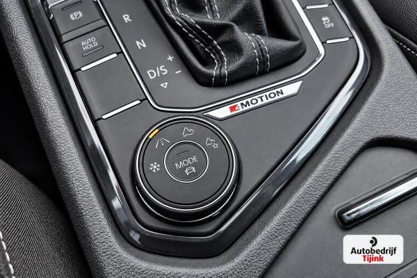 Volkswagen Tiguan 2.0 TSI 4MOTION 220PK R-Line | Pano | HUD | Dynaudio | Leder | Stoelverwarming | 360 camera | Lane/Park/Light Assist |  Vol |