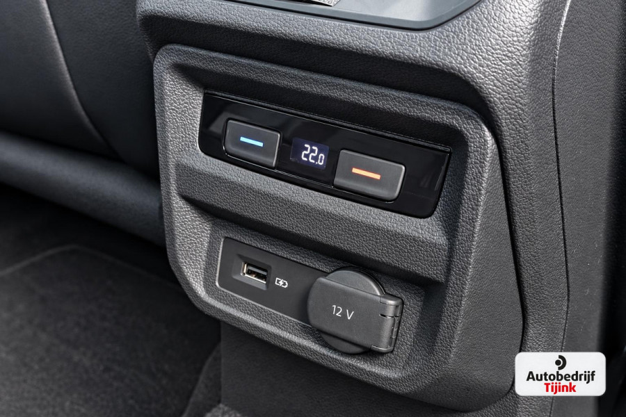 Volkswagen Tiguan 2.0 TSI 4MOTION 220PK R-Line | Pano | HUD | Dynaudio | Leder | Stoelverwarming | 360 camera | Lane/Park/Light Assist |  Vol |